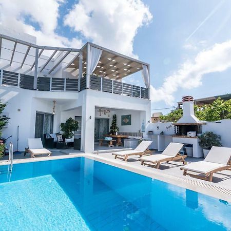 Villa Iceberg คาลามากิ ภายนอก รูปภาพ
